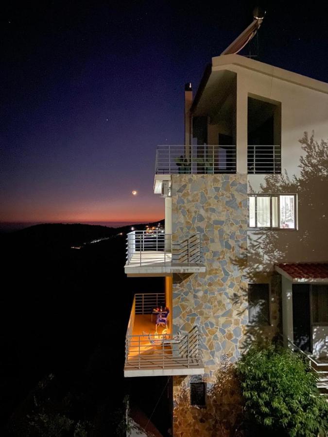 Vila Tatjana Pensionat Vuno Exteriör bild